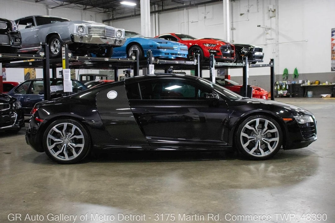 2015 Audi 42 R8 - Image 8 of 12