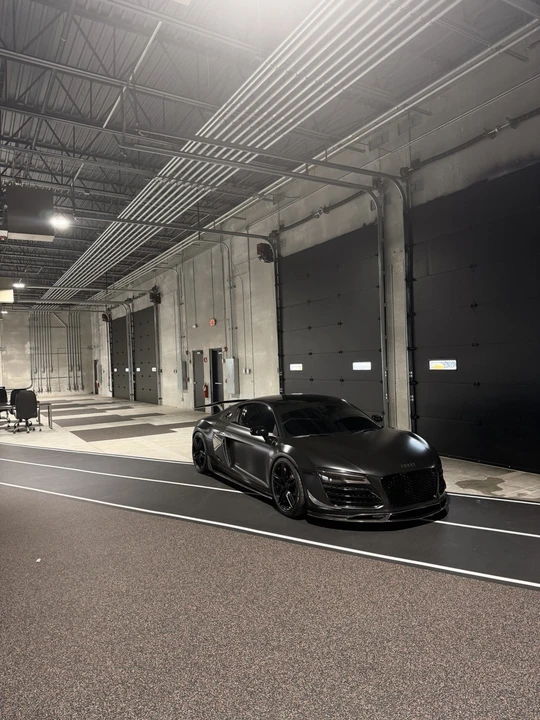 2015 Audi 42 R8 - Image 7 of 7