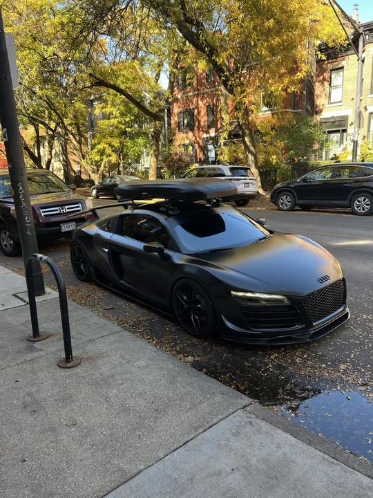 2015 Audi 42 R8 - Image 2 of 7