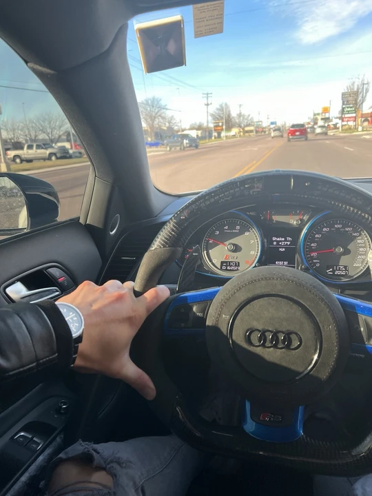 2015 Audi 42 R8 - Image 3 of 7