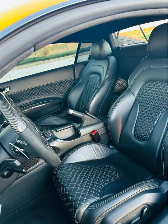2015 Audi 42 R8 - Image 16 of 17