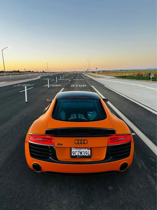 2015 Audi 42 R8 - Image 5 of 17