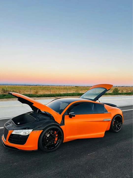 2015 Audi 42 R8 - Image 2 of 17