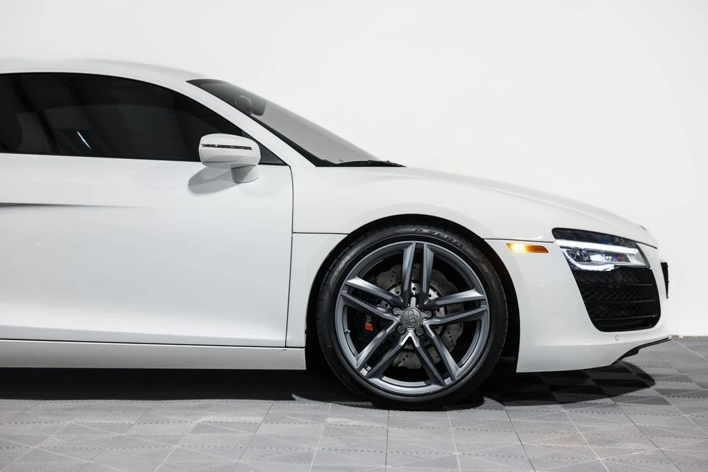 2015 Audi 42 R8 - Image 3 of 21