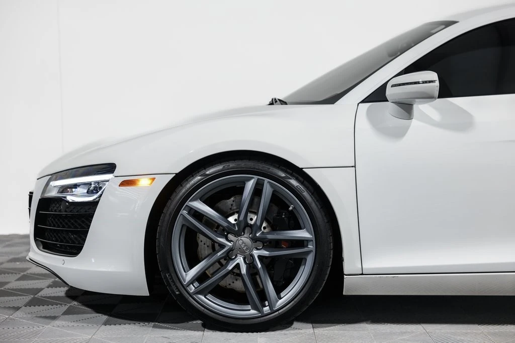 2015 Audi 42 R8 - Image 13 of 21