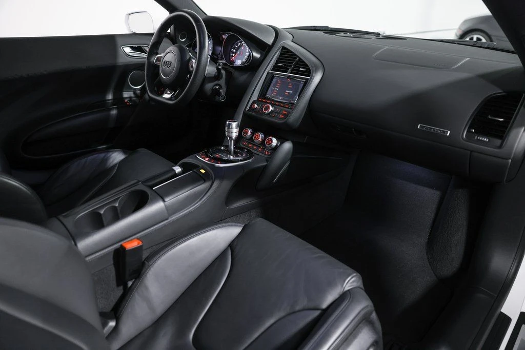 2015 Audi 42 R8 - Image 19 of 21