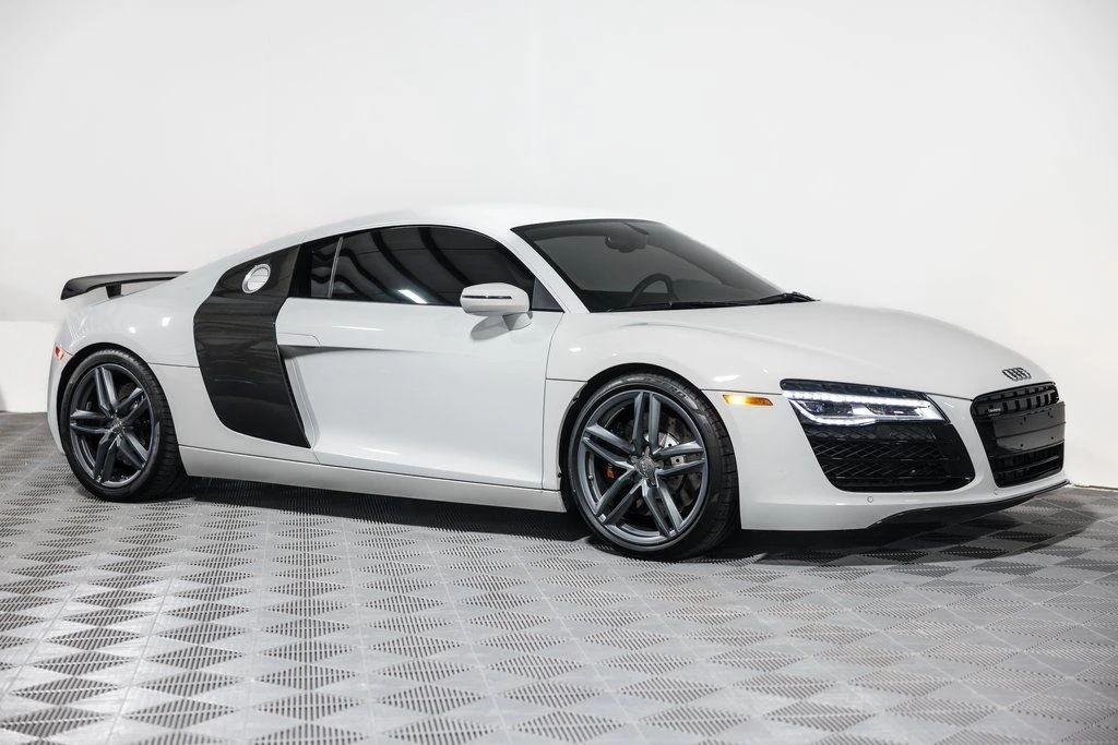 2015 Audi 42 R8 - Image 4 of 21