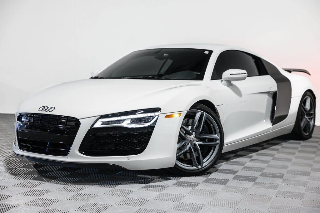 2015 Audi 42 R8 - Image 9 of 21