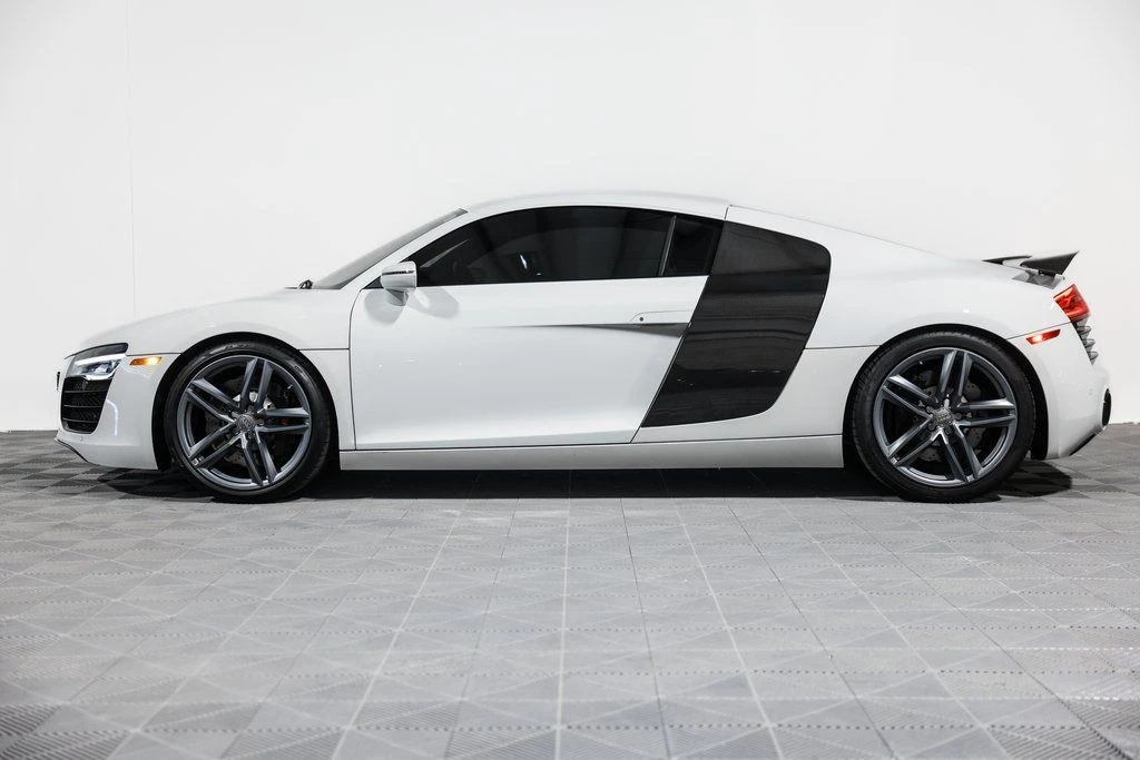 2015 Audi 42 R8 - Image 12 of 21