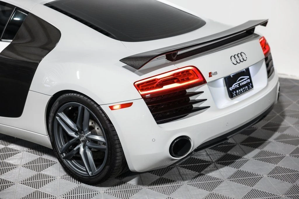 2015 Audi 42 R8 - Image 16 of 21