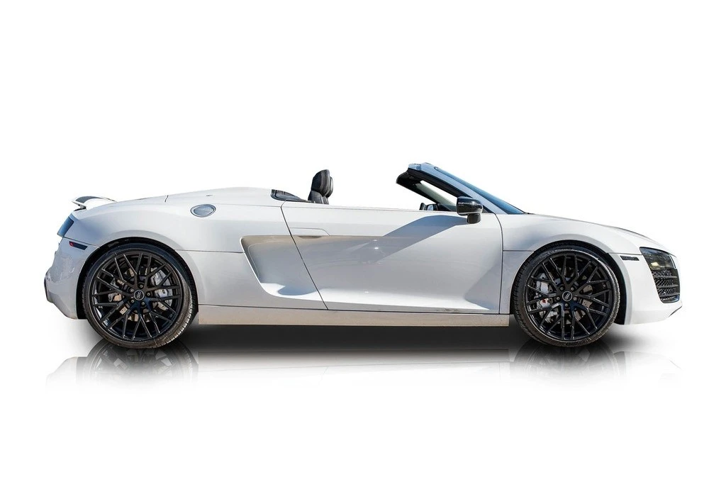 2015 Audi 42 R8 - Image 2 of 12