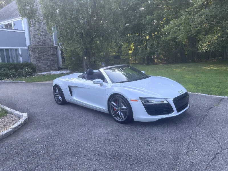 2015 Audi 42 R8 - Image 10 of 22