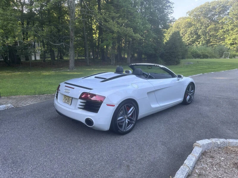 2015 Audi 42 R8 - Image 20 of 22