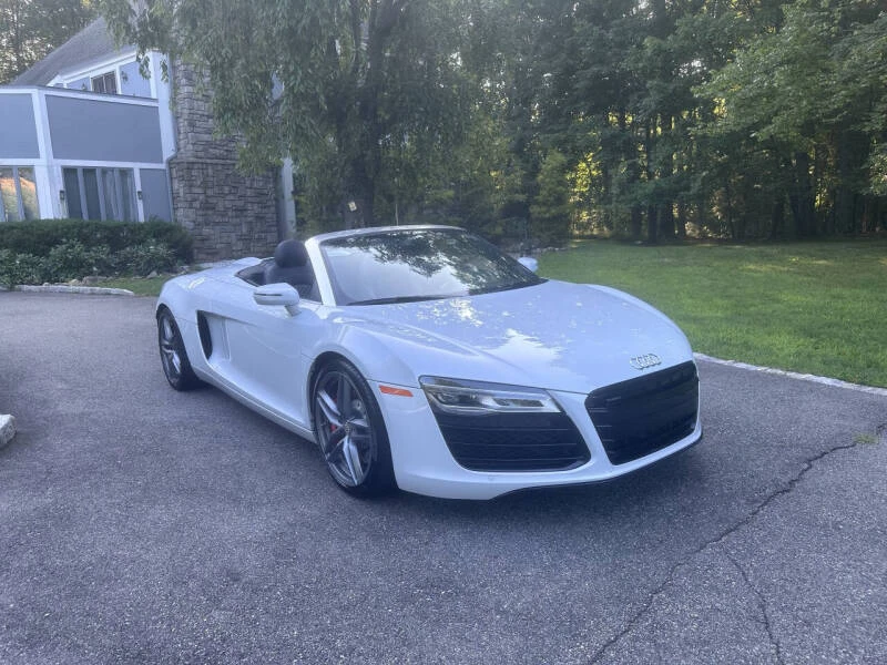 2015 Audi 42 R8 - Image 8 of 22
