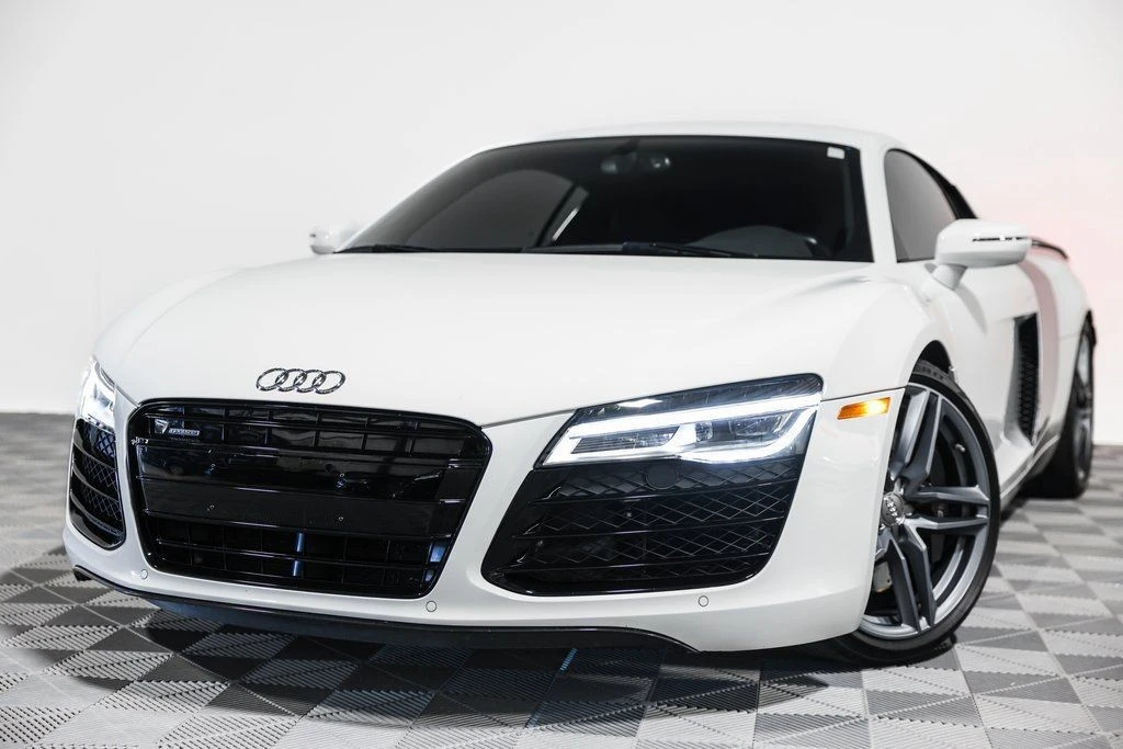 2015 Audi 42 R8 - Image 10 of 28