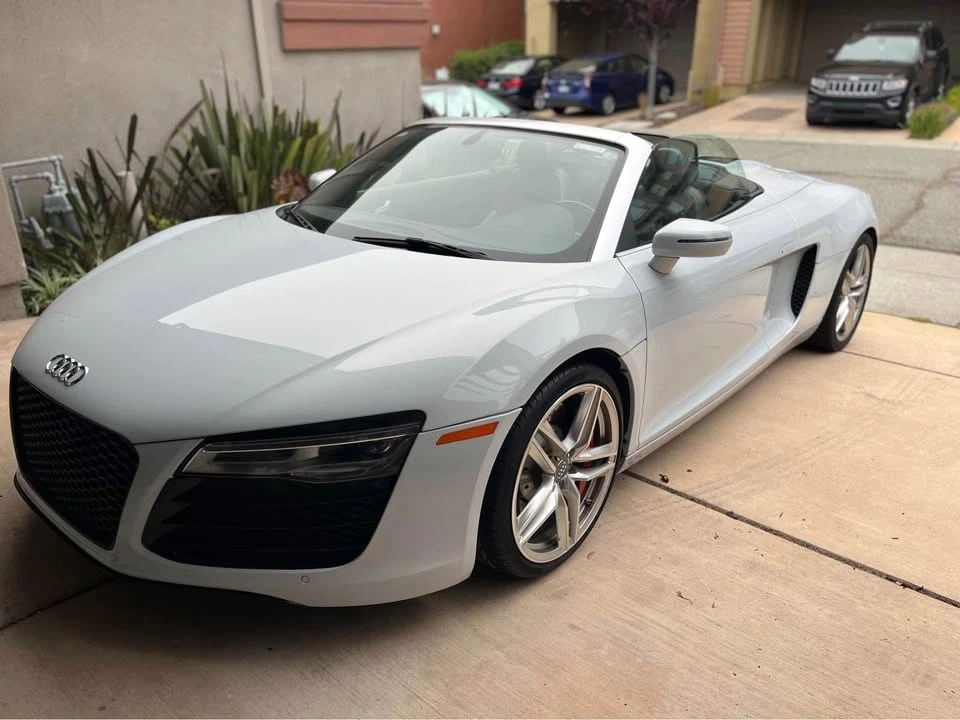 2015 Audi 42 R8 - Image 9 of 9