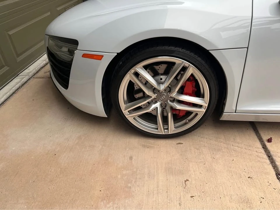 2015 Audi 42 R8 - Image 4 of 9
