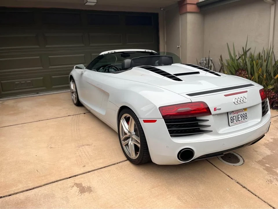 2015 Audi 42 R8 - Image 2 of 9