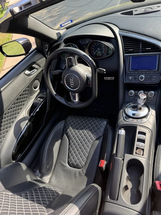 2015 Audi 42 R8 - Image 8 of 20