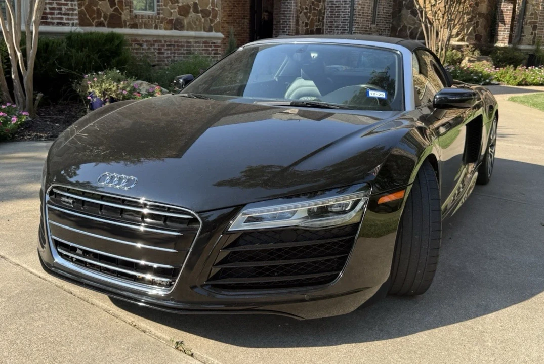 2015 Audi 42 R8 - Image 2 of 20