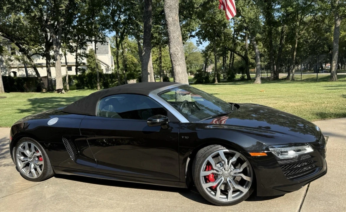 2015 Audi 42 R8 - Image 12 of 20