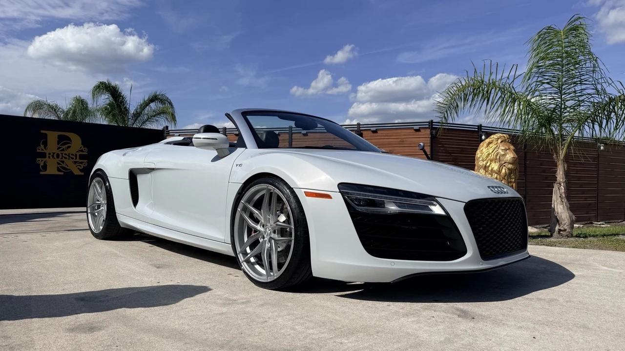 2015 Audi 42 R8 - Image 13 of 25