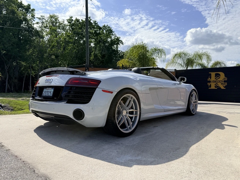 2015 Audi 42 R8 - Image 7 of 25