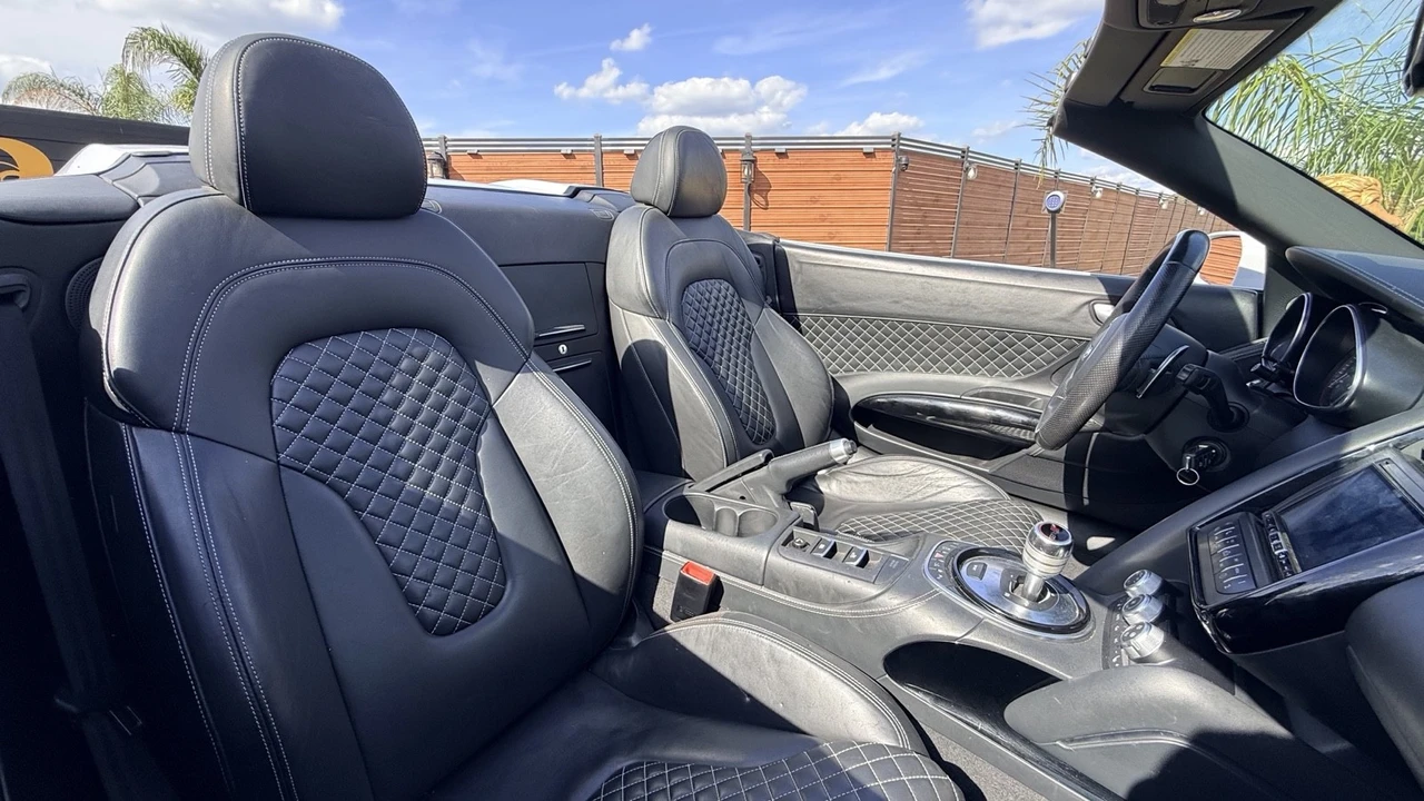 2015 Audi 42 R8 - Image 20 of 25