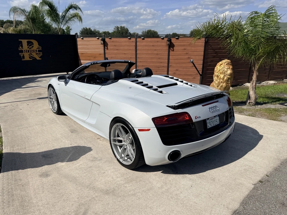 2015 Audi 42 R8 - Image 4 of 25