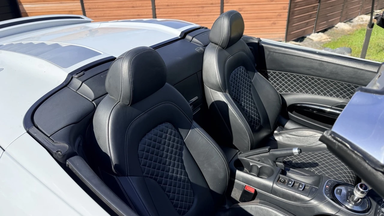 2015 Audi 42 R8 - Image 21 of 25