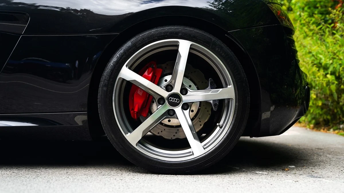 2015 Audi 42 R8 - Image 29 of 30