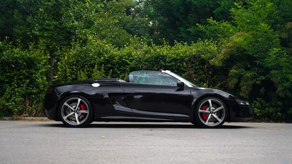 2015 Audi 42 R8 - Image 8 of 30