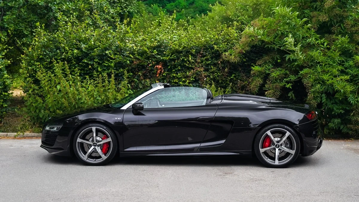 2015 Audi 42 R8 - Image 11 of 30
