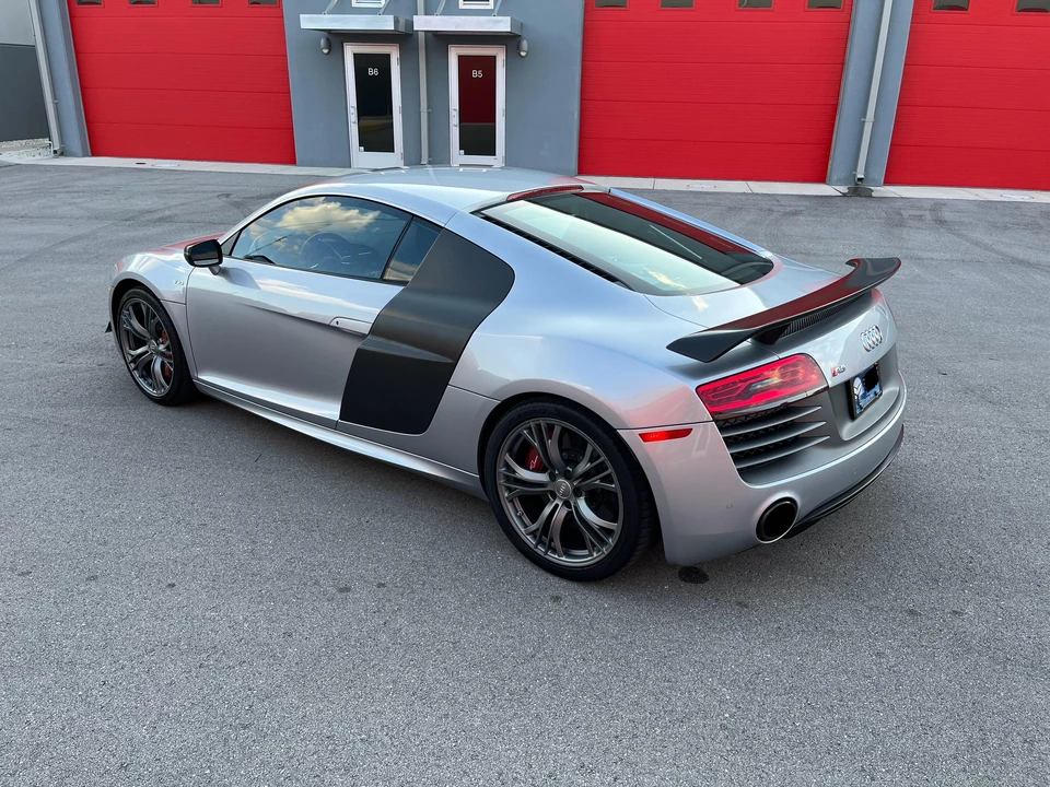 2015 Audi 42 R8 - Image 14 of 31