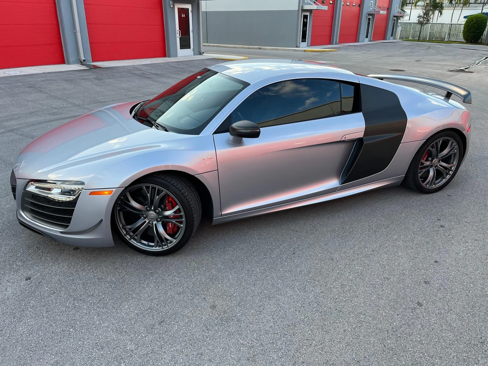 2015 Audi 42 R8 - Image 8 of 31
