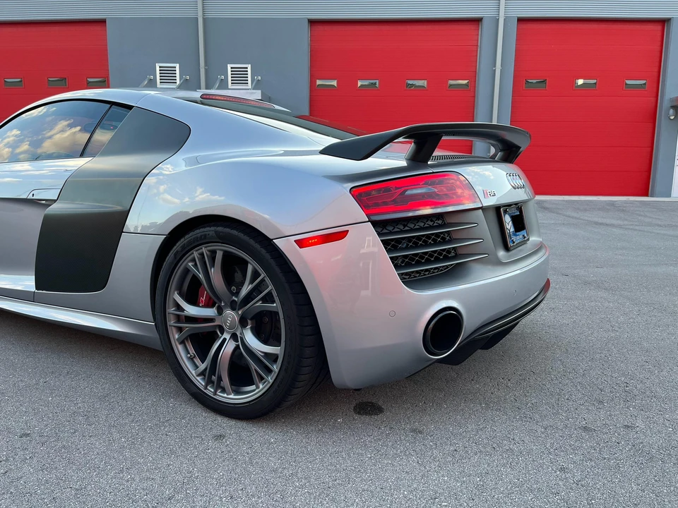 2015 Audi 42 R8 - Image 31 of 31