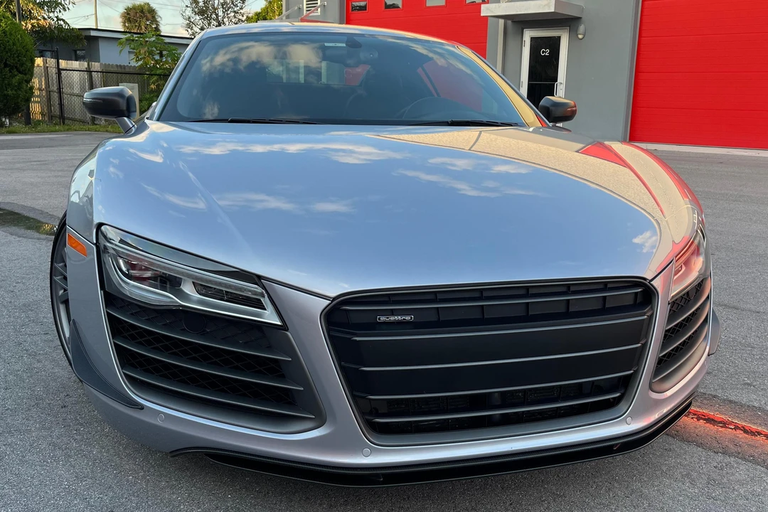 2015 Audi 42 R8 - Image 2 of 31