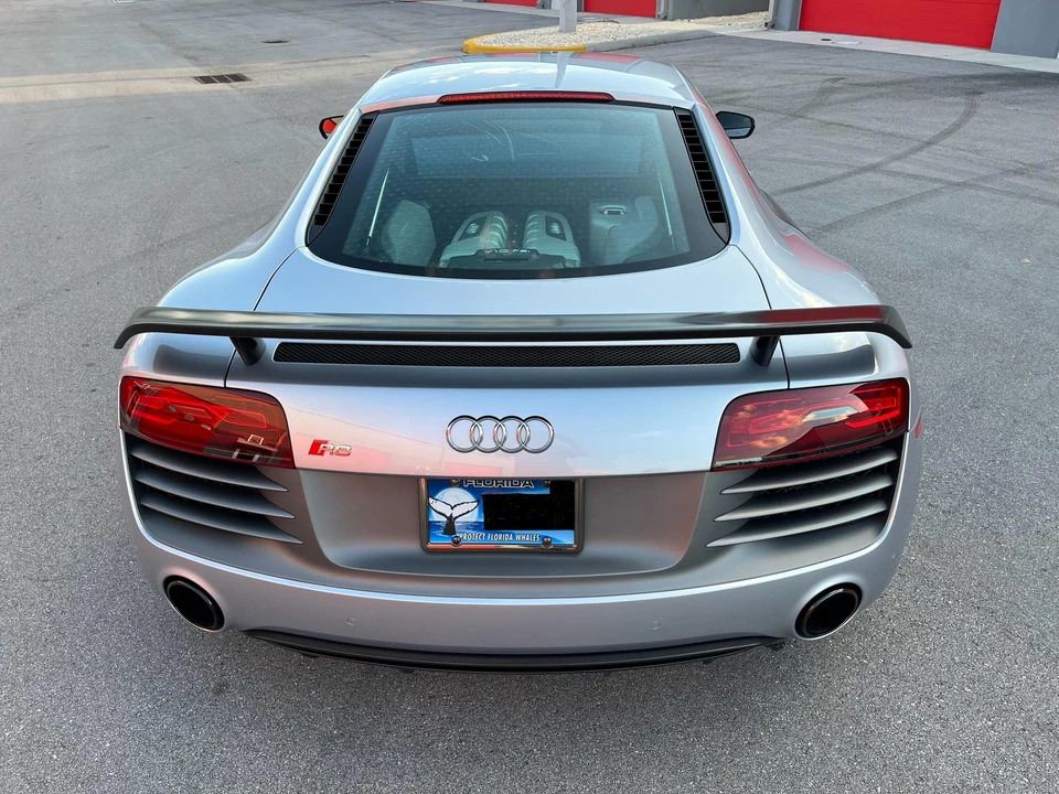 2015 Audi 42 R8 - Image 17 of 31