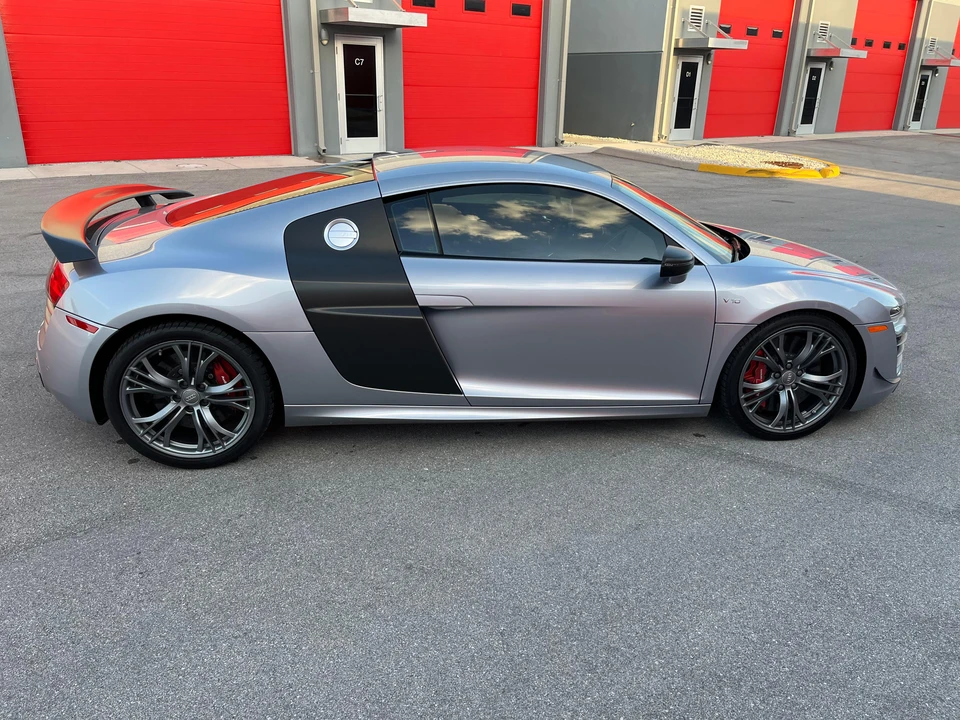 2015 Audi 42 R8 - Image 19 of 31