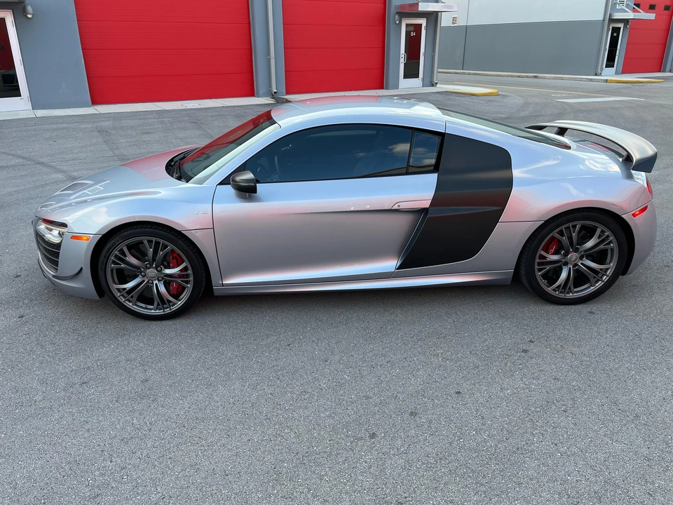 2015 Audi 42 R8 - Image 10 of 31