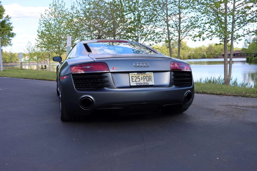2015 Audi 42 R8 - Image 12 of 31
