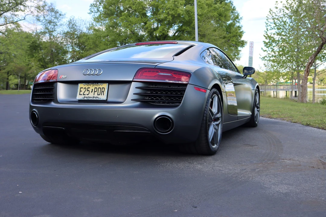 2015 Audi 42 R8 - Image 10 of 31