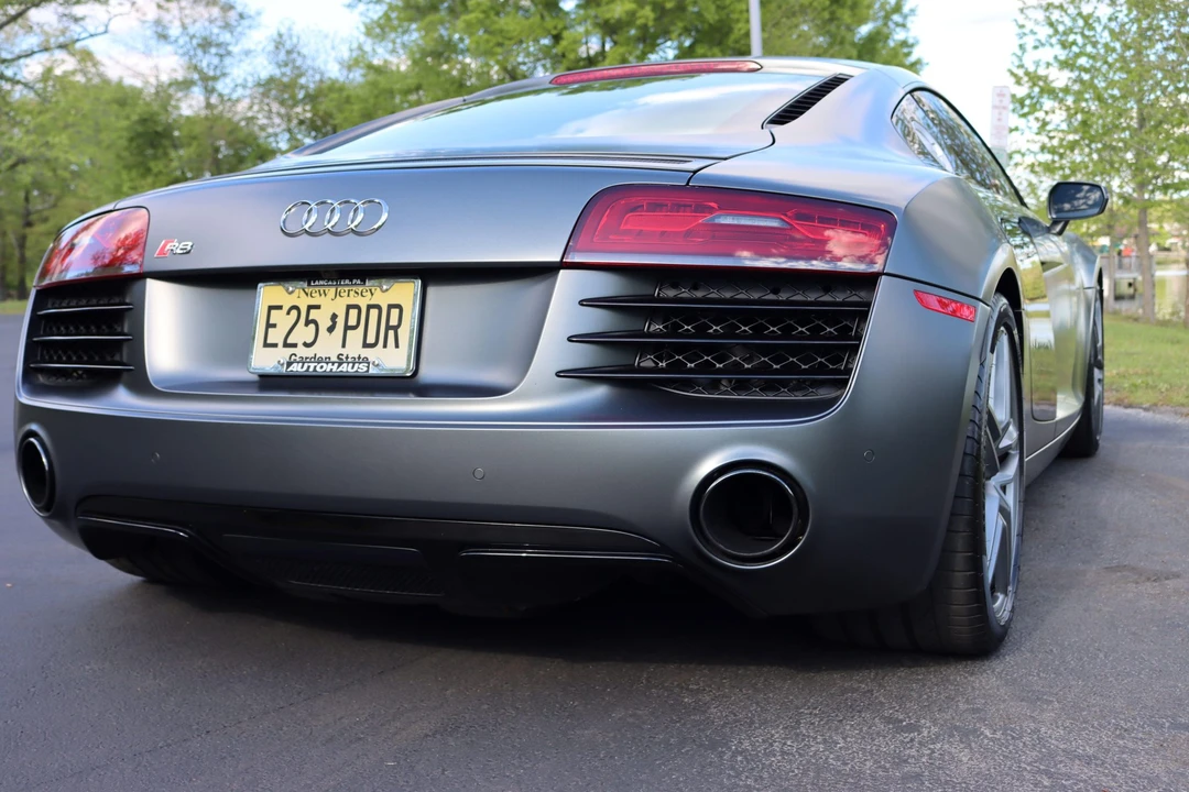 2015 Audi 42 R8 - Image 9 of 31