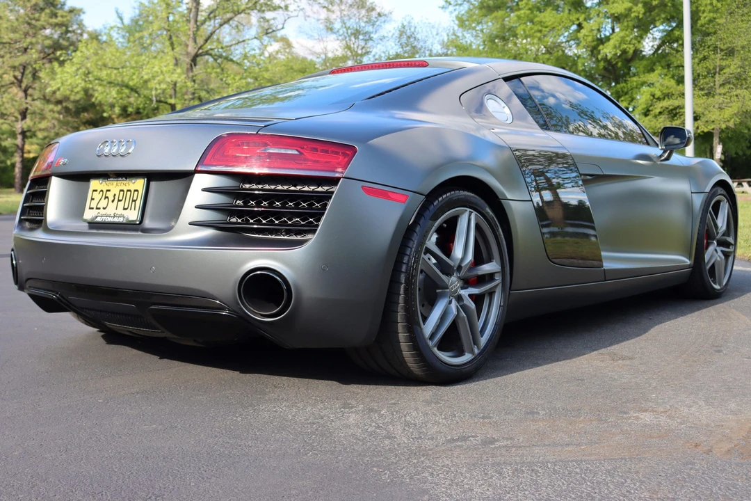 2015 Audi 42 R8 - Image 8 of 31