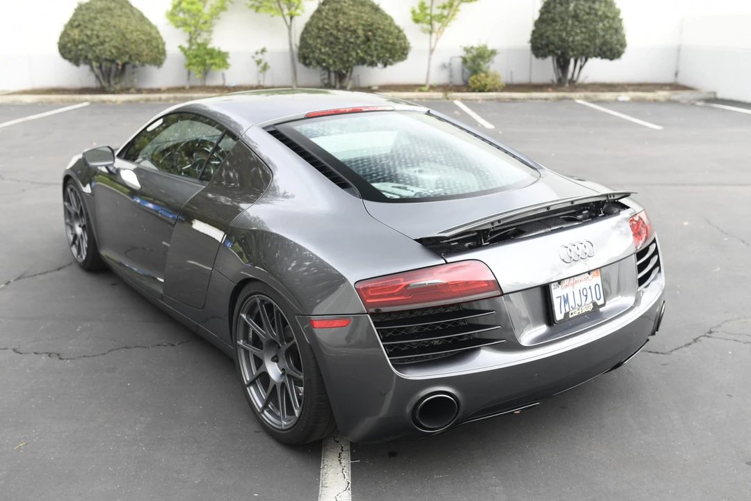 2015 Audi 42 R8 - Image 10 of 31