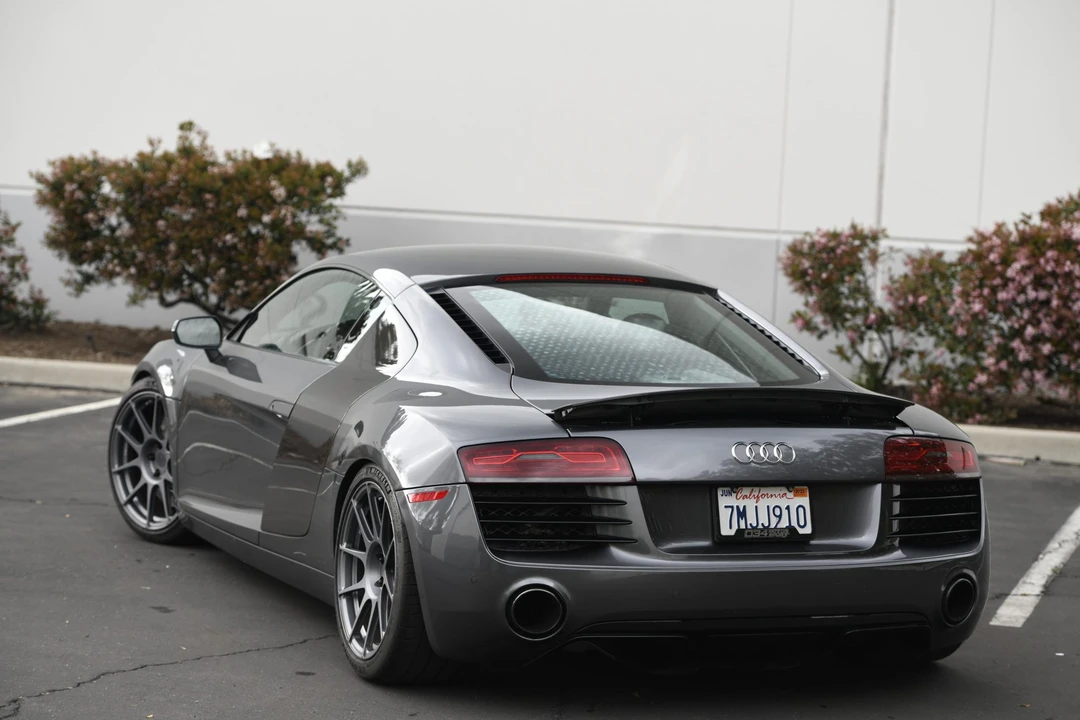 2015 Audi 42 R8 - Image 8 of 31