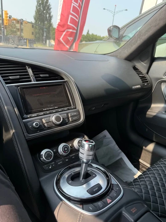 2015 Audi 42 R8 - Image 4 of 4