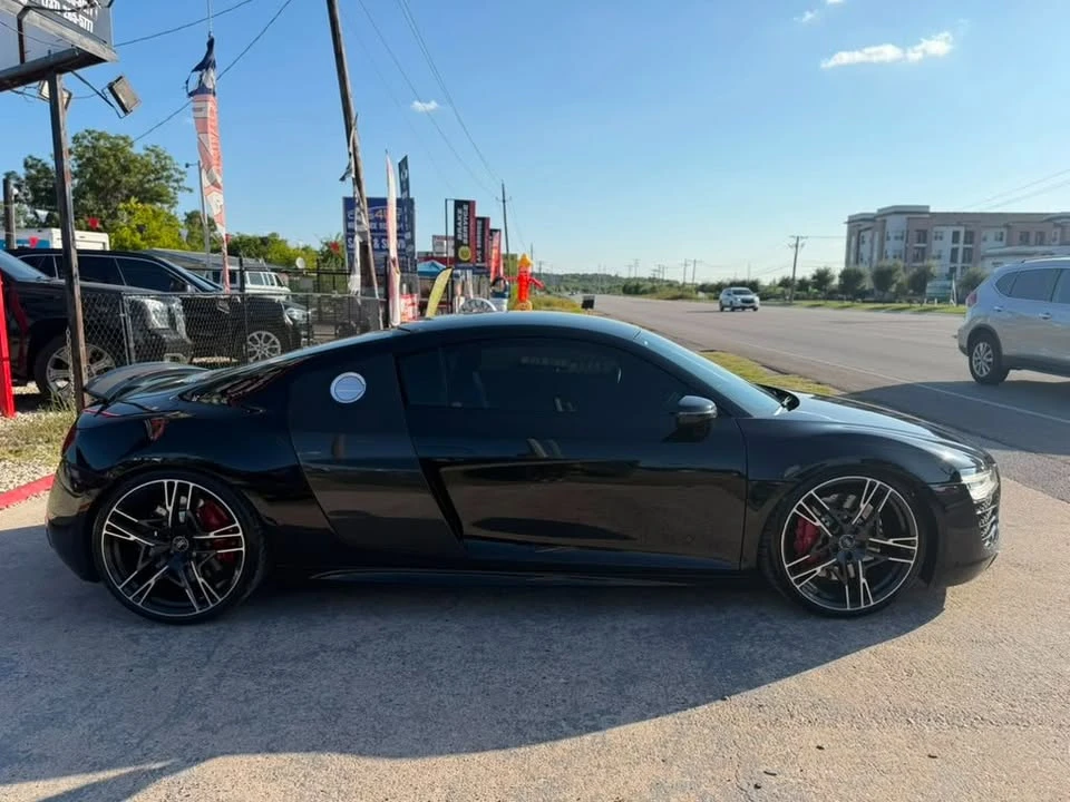 2015 Audi 42 R8 - Image 8 of 20