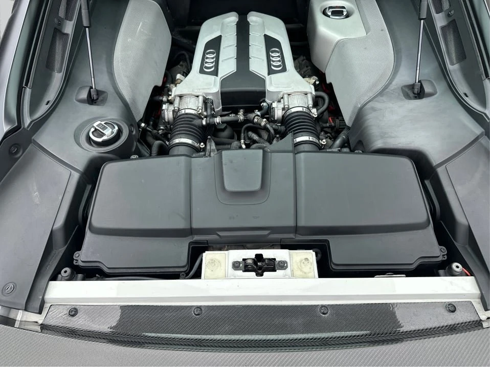 2015 Audi 42 R8 - Image 13 of 16