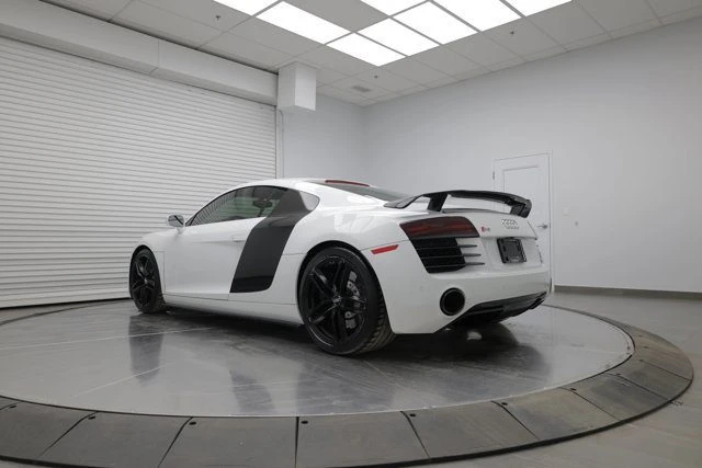 2015 Audi 42 R8 - Image 4 of 16